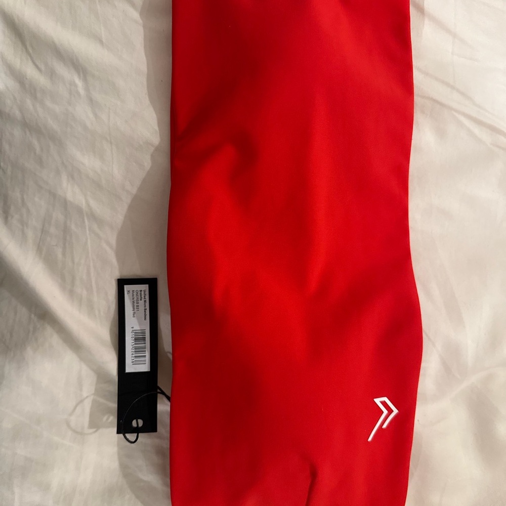 Oner Active - Muscle Mommy Red Bandeau Sz large NWT
